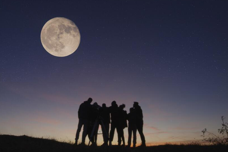 Avistaje de Luna Llena en las sierras