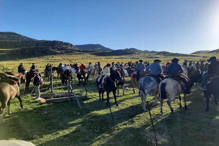 33º Cabalgata por las Sierras de Curamalal y 10º Cabalgata Provincial