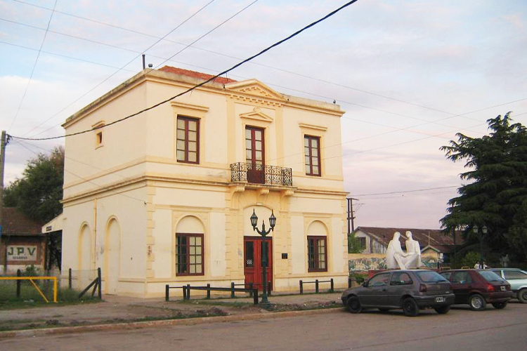 Capitán Sarmiento La Estación