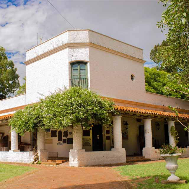 2 PASEOS HISTÓRICOS